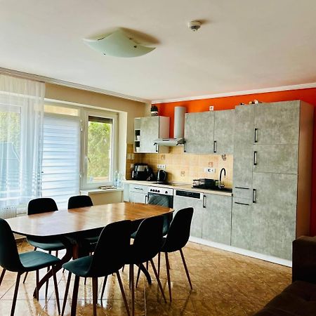 Rose Vip Apartman Villa Hajdúszoboszló Eksteriør bilde